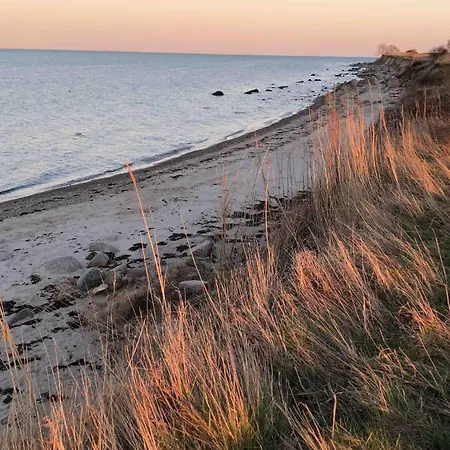 Haus Charly Exklusives Architektenhaus Holzbauweise Fehmarn, Strandnah Feriehus Femern