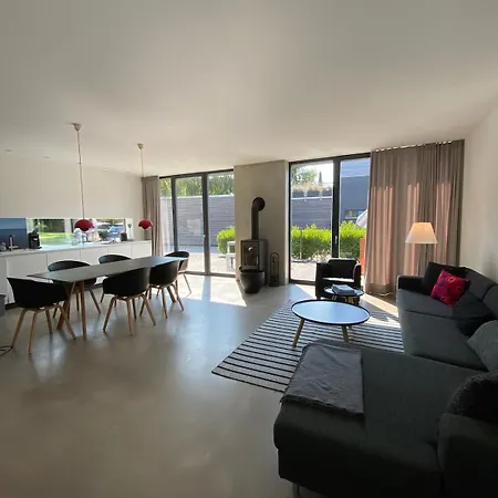 Haus Charly Exklusives Architektenhaus Holzbauweise Fehmarn, Strandnah *